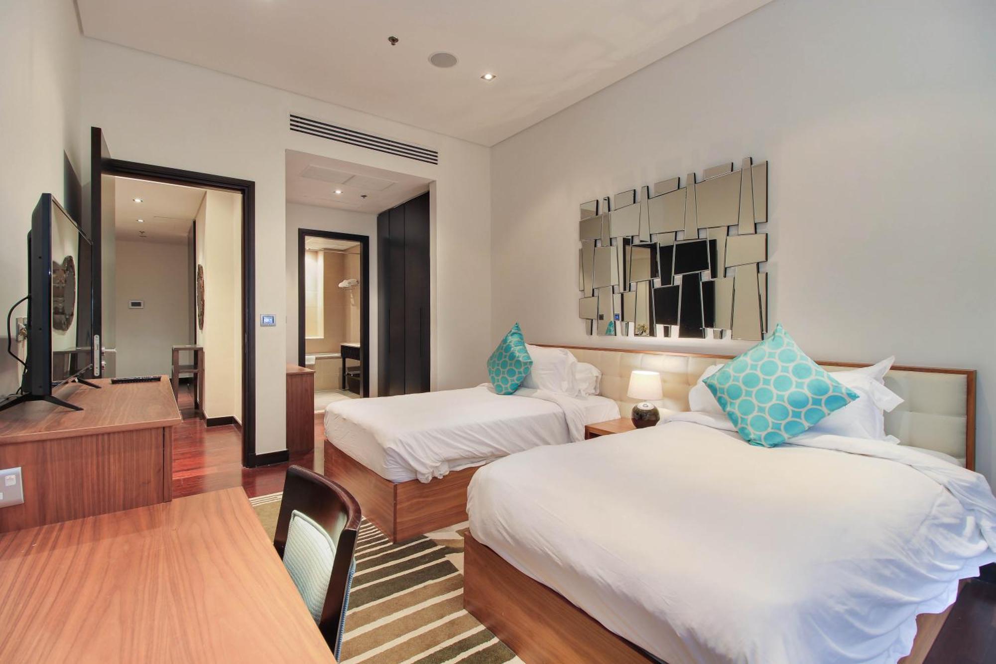 Luxe Getaways Royal Amwaj Palm Jumeirah Resort Apartment Holiday Home ดูไบ ภายนอก รูปภาพ