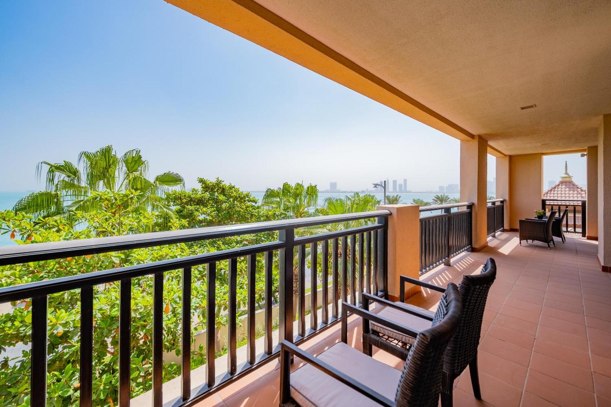 Luxe Getaways Royal Amwaj Palm Jumeirah Resort Apartment Holiday Home ดูไบ ภายนอก รูปภาพ