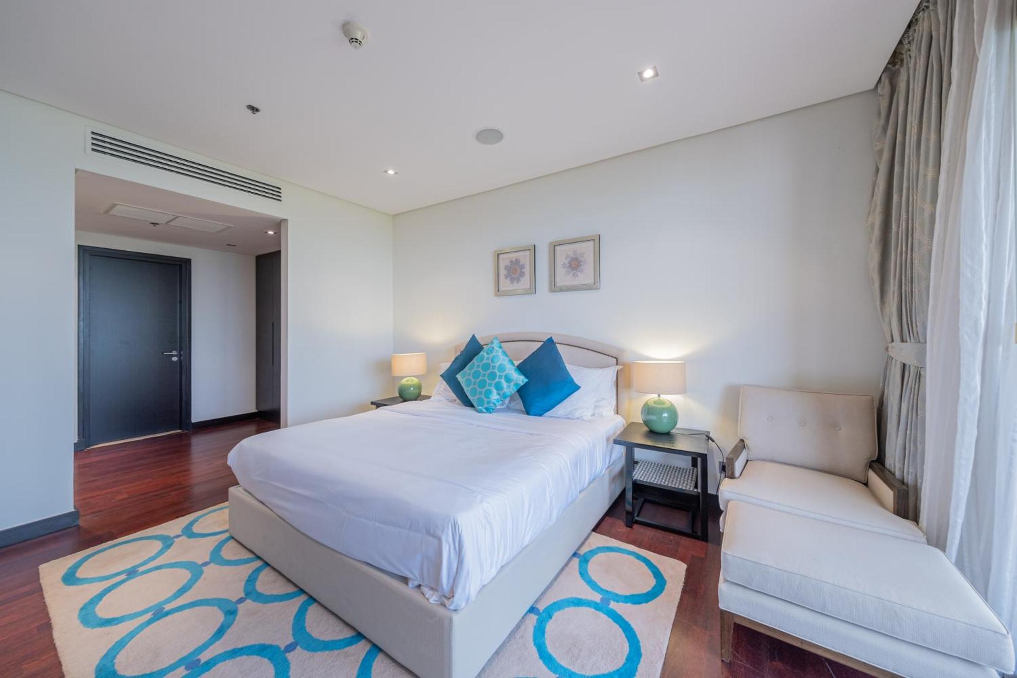 Luxe Getaways Royal Amwaj Palm Jumeirah Resort Apartment Holiday Home ดูไบ ภายนอก รูปภาพ