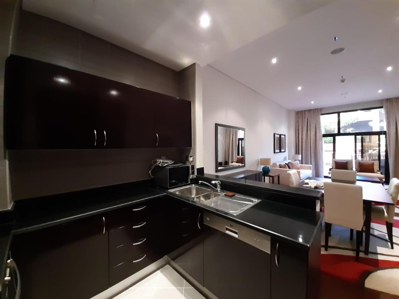 Luxe Getaways Royal Amwaj Palm Jumeirah Resort Apartment Holiday Home ดูไบ ภายนอก รูปภาพ
